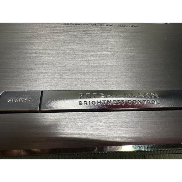 Philips DC291/37 30 Pin Docking Station FM Radio Clock Dual Alarm for iPod WORKS - Picture 3 of 14